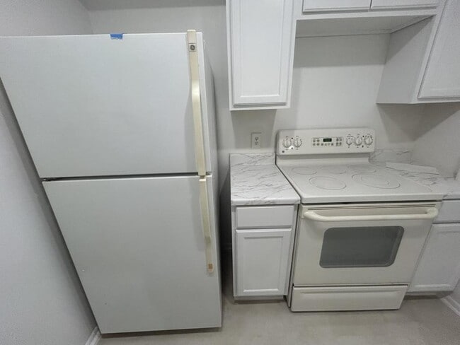 Building Photo - 4411 Shady Terrace Ln