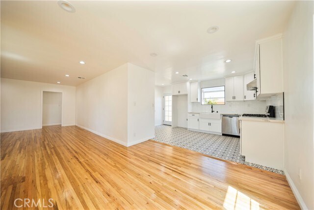 Building Photo - 1217 Camelia Dr