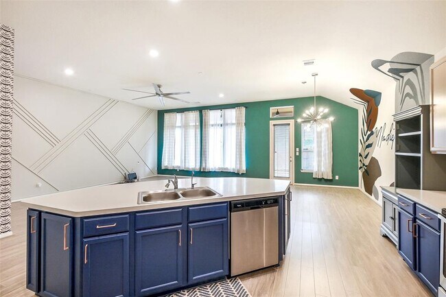 Building Photo - 8123 Cheyenne Hills Trail