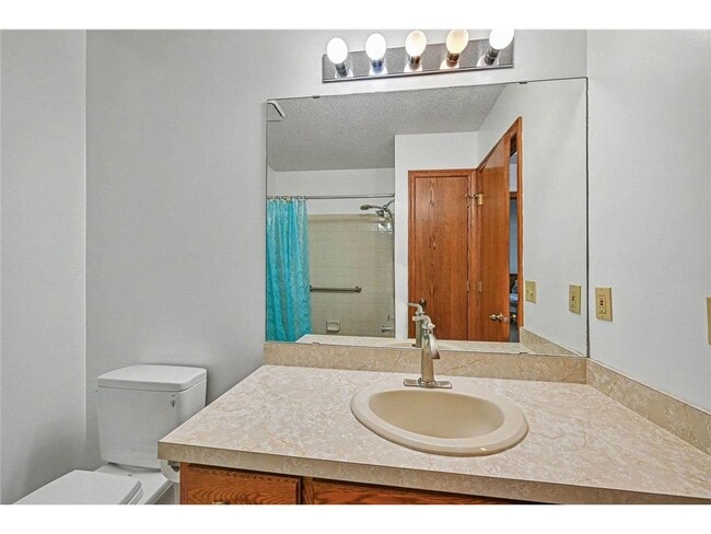Building Photo - 2522 Windsor Ln