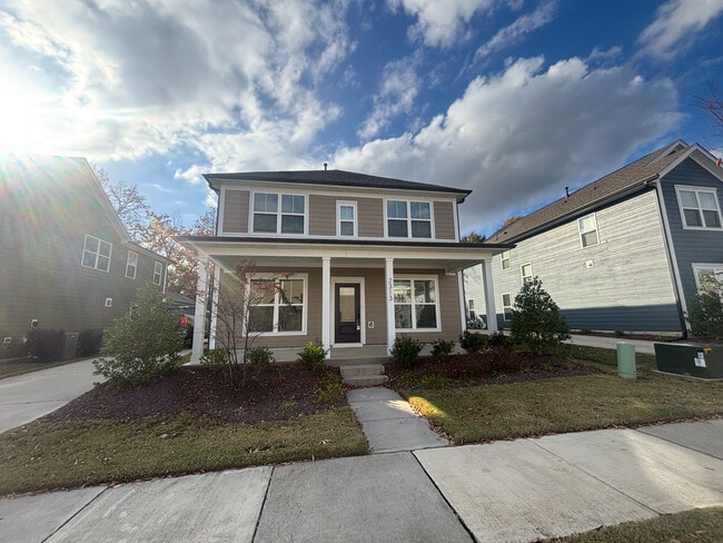 Building Photo - 2313 Hedge Maple Dr