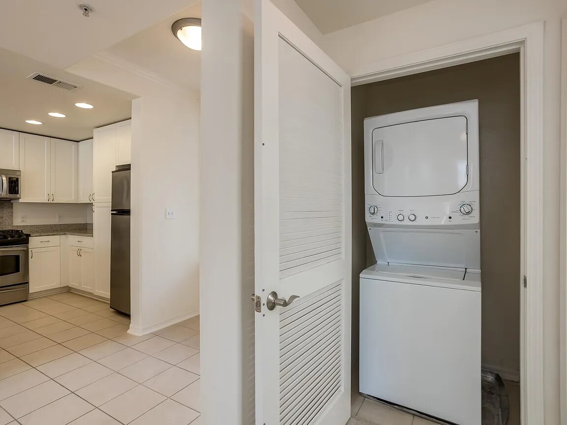 Building Photo - 3901 Lick Mill Blvd