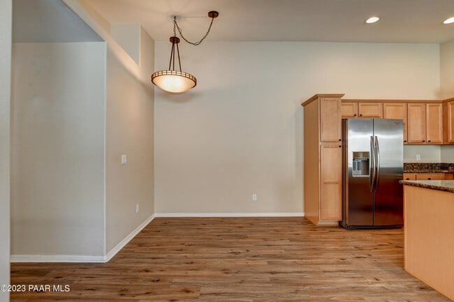 Building Photo - 915 Gail Gardner Way