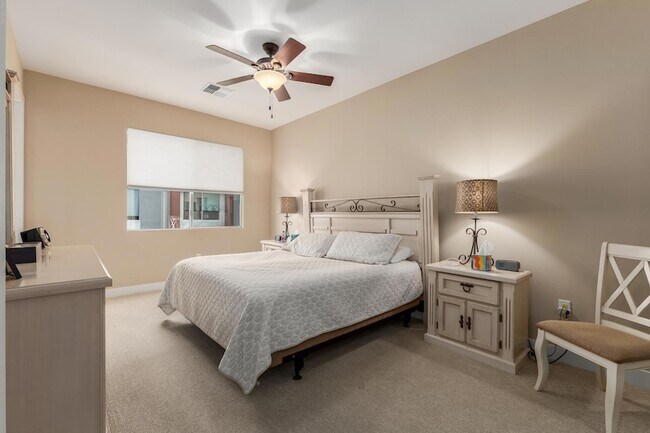 Building Photo - 16510 N 92nd St