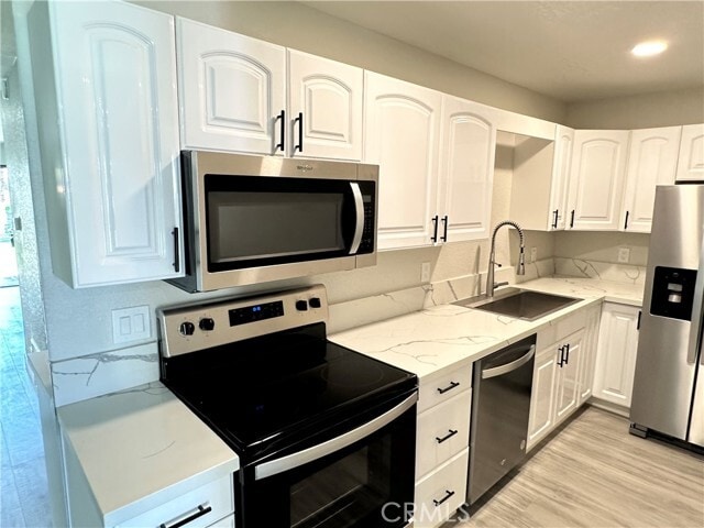 Building Photo - 2860 N Los Felices Rd