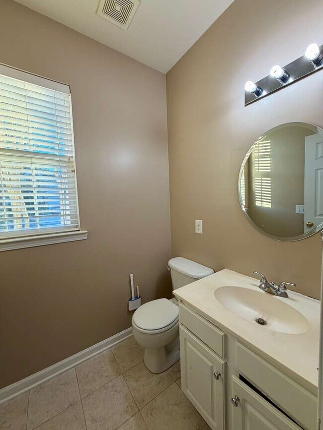 Building Photo - 12143 Humboldt Dr