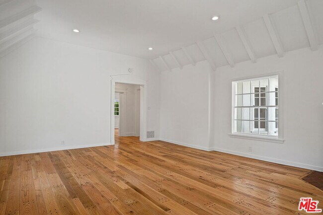 Building Photo - 10527 Le Conte Ave