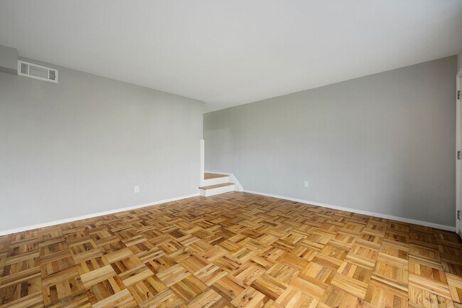 Building Photo - 5900 Patterson Ave