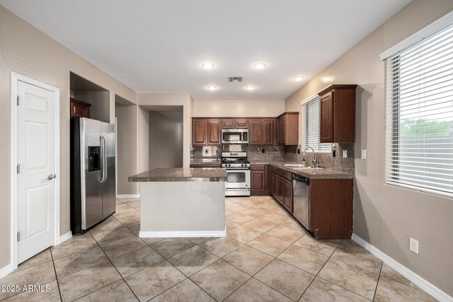 Building Photo - 3816 Adamanda Ct