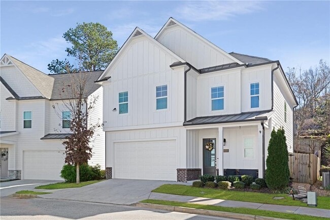 Building Photo - 1859 Commons Pl NW