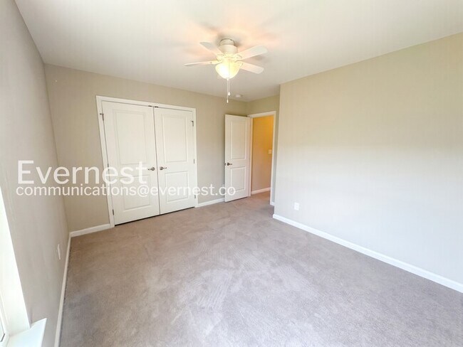 Building Photo - Limited Time Special Offer / 4 Bed, 2.5 Bath Home with Garage / Pet-Friendly / Vouchers Accepted ...