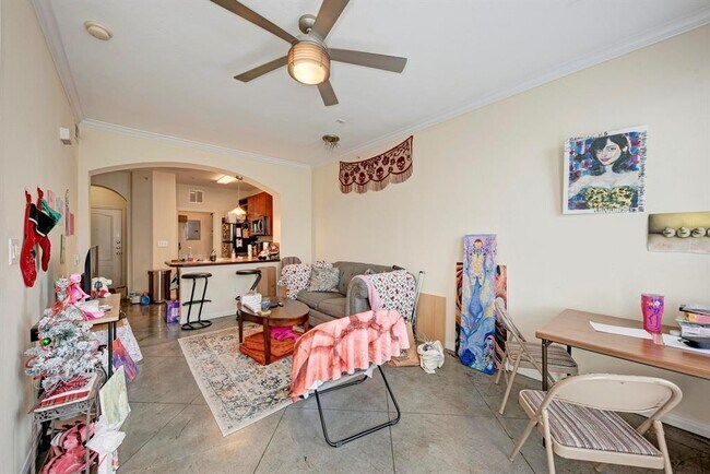 Building Photo - 2505 San Gabriel St