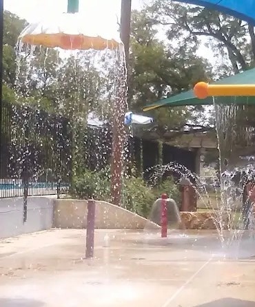 Building Photo - 2511 E 9th St