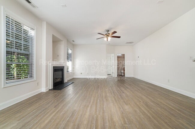 Building Photo - 1622 Wilburn Park Ln NW