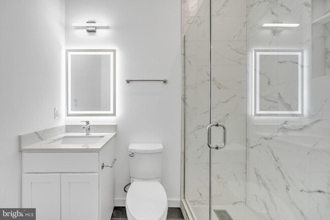 Building Photo - 710 Kennedy St NW