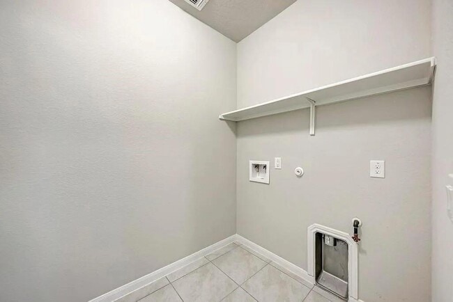 Building Photo - 6713 Branrust Dr