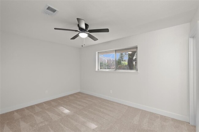 Building Photo - 1107 Progreso Dr