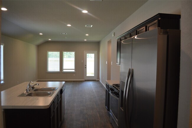 Building Photo - 16817 Lonely Pines Dr