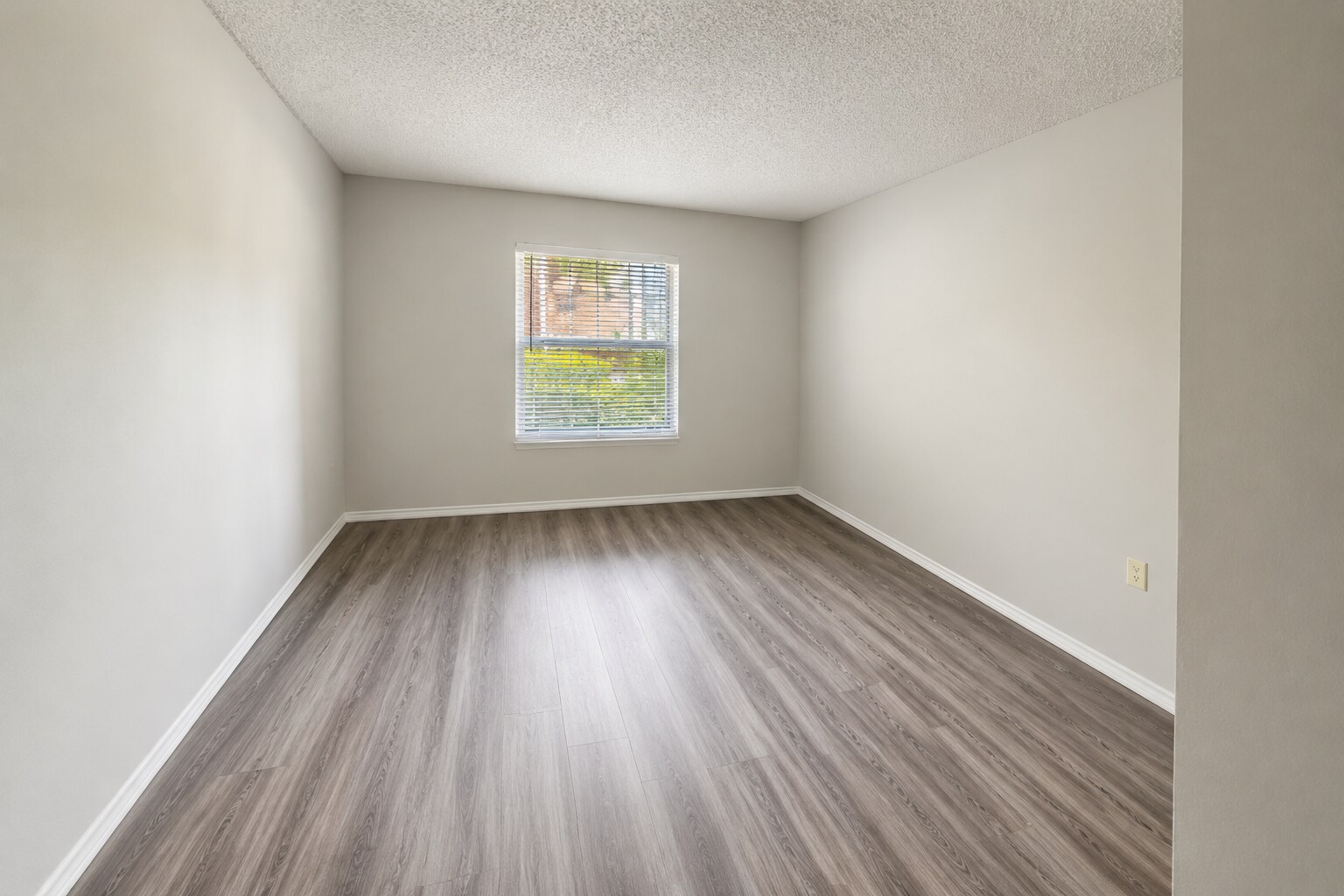 Building Photo - 1106 Tuscany Way