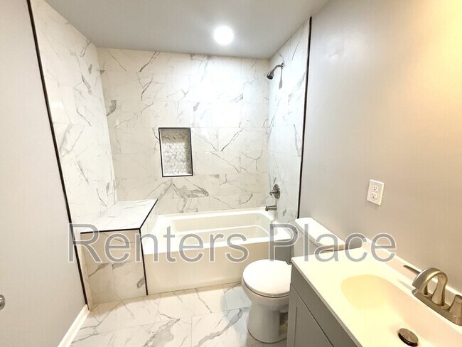 Building Photo - 4204 S 25th W Ave