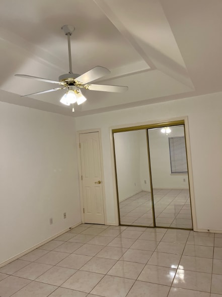 Building Photo - 1709 Bobcat Ln