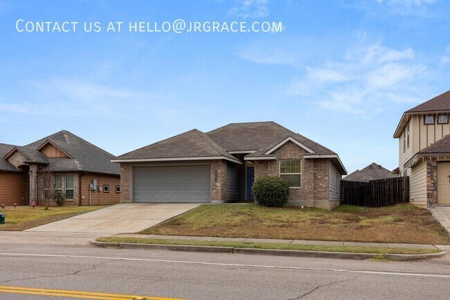 Building Photo - 4204 S Fork Ranch Rd