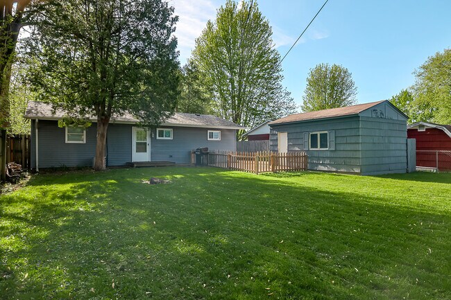 fenced in backyard - 7811 Randy Rd