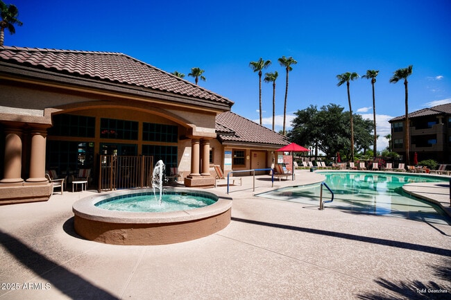 Building Photo - 14950 W Mountain View Blvd