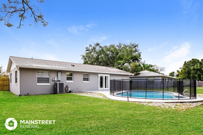 Building Photo - 7321 Glasgow Ave