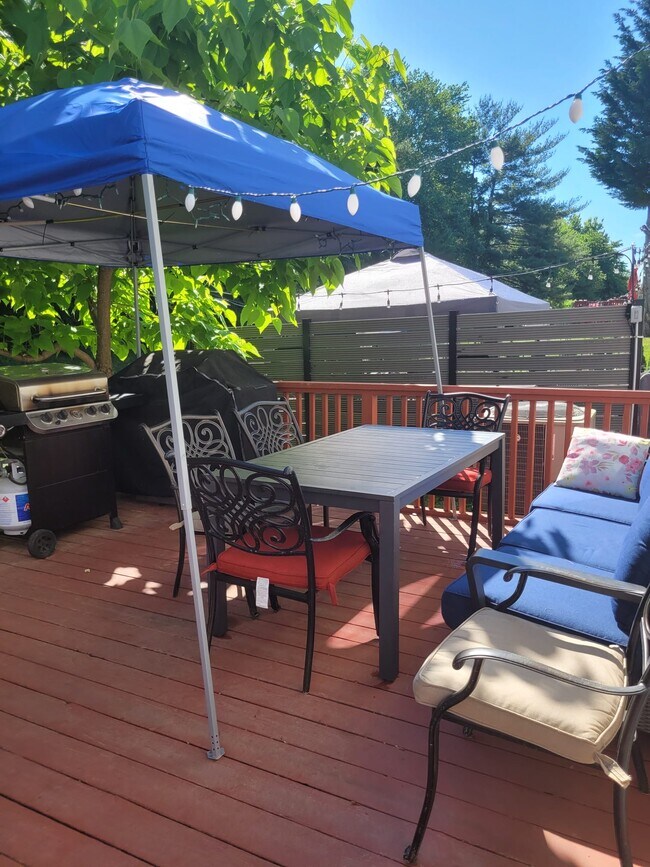 Building Photo - 133 Forge Ln