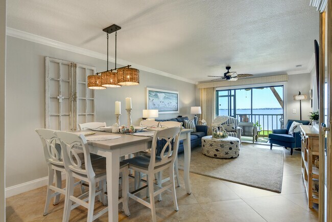 Building Photo - 4440 NE Sandpebble Trce