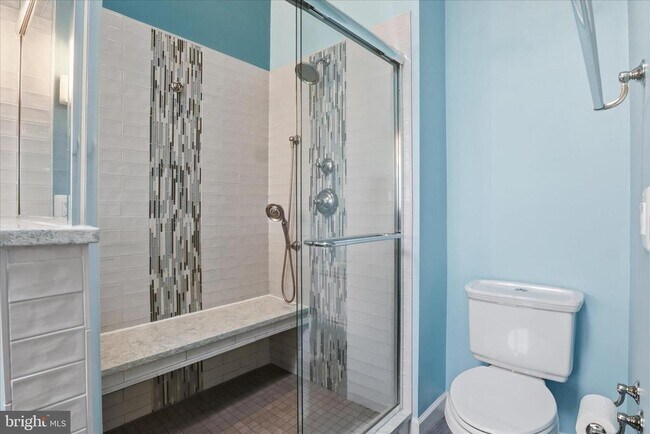 Building Photo - 901 Harrison Cir