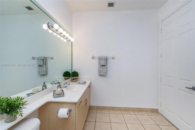 Building Photo - 1690 SW 27th Ave