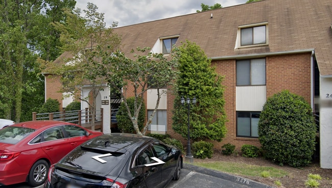 Building Photo - 3362 Forest Ct
