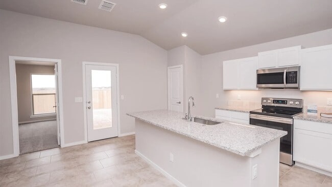 Building Photo - 13806 Uvalde Ave