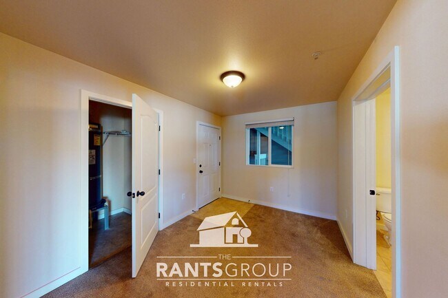 Building Photo - 2 Bedroom with ADA accessibility features in the heart of Yelm!