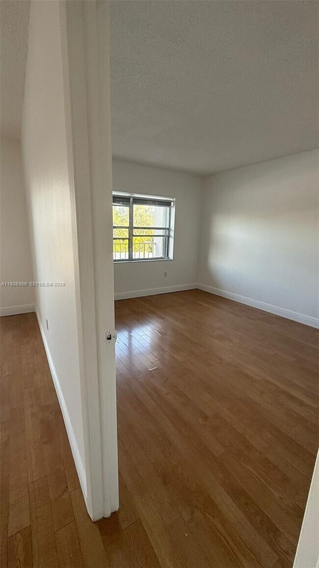 Building Photo - 1540 Meridian Ave