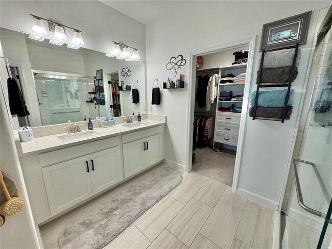 Building Photo - 12842 Lily Quartz Lp