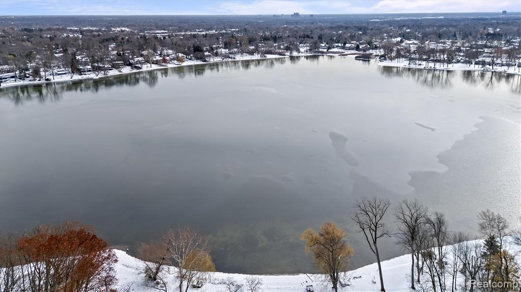 Building Photo - 5570 Forman Dr