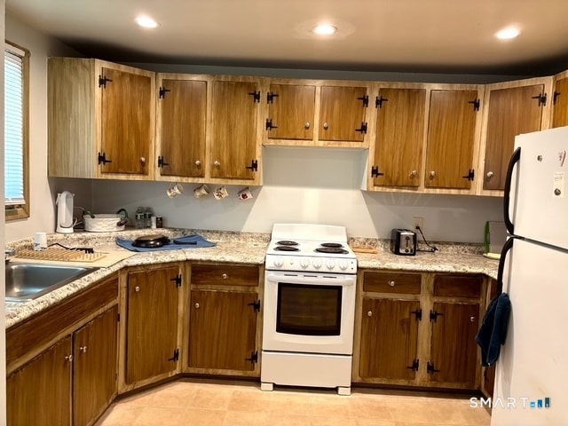 Building Photo - 2144 Waterbury Rd