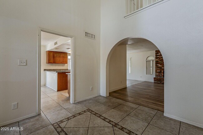 Building Photo - 2325 S El Marino