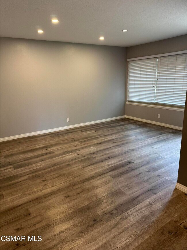 Building Photo - 1652 Orinda Ct