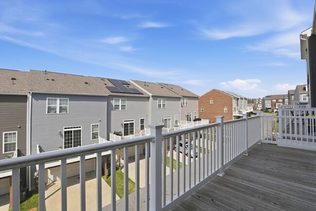 Building Photo - Experience refined, contemporary living in this nearly new residence designed for both comfort an...