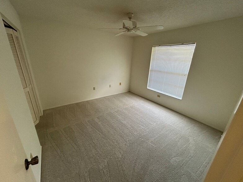 Building Photo - 1429 Dogwood Dr