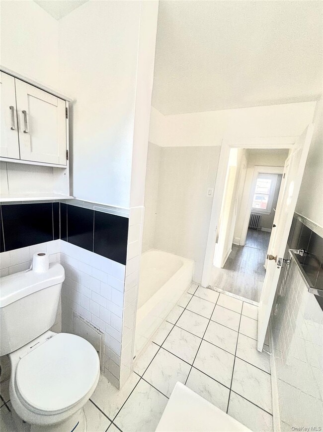 Building Photo - 66 Kenmore Rd