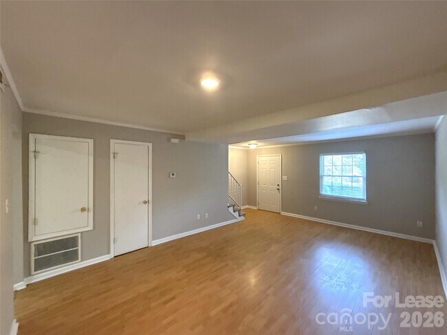 Building Photo - 11016 Hunter Trail Ln