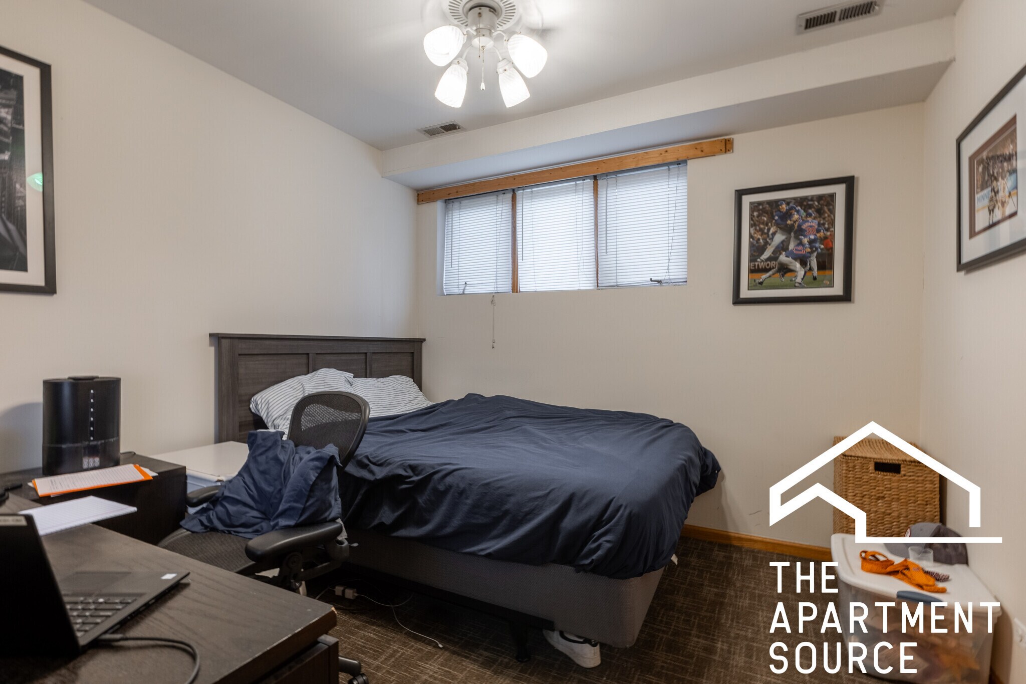 Building Photo - 2743 N Southport Ave