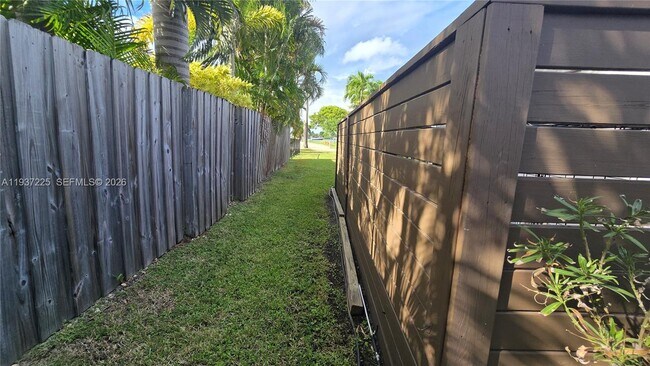 Building Photo - 800 Polk St