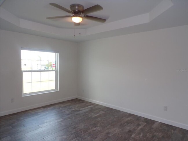 Building Photo - 2989 Pinetree St