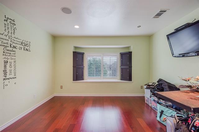 Building Photo - 808 Sabona Dr